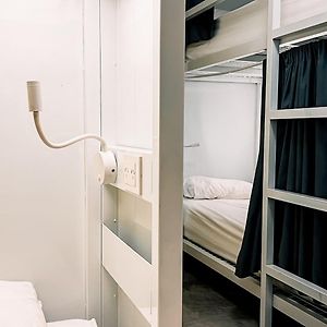 Bed 6-Bed Dormitory Room